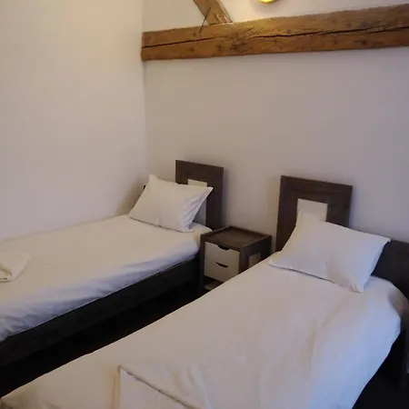 Cristian Inn 2*